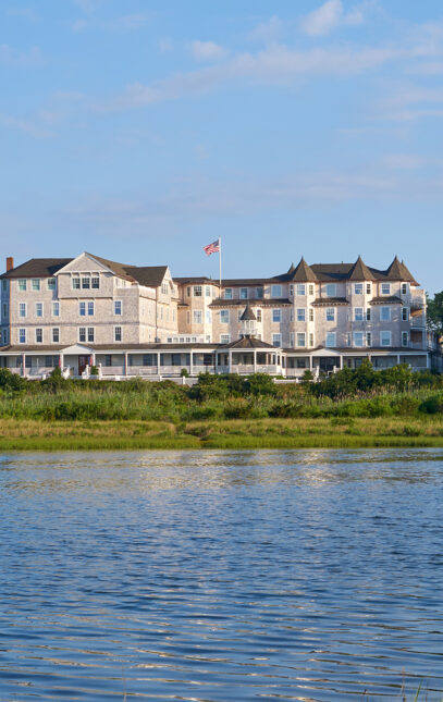 The front of Harbor View Hotel over the water.