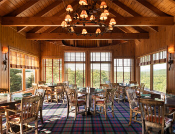 Casual dining room at Lake Winnipesaukee Golf Club.