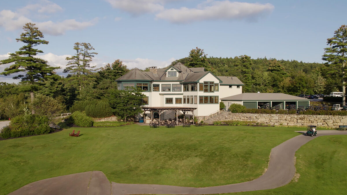 Aerial view of the clubhouse at Lake Winnipesaukee Golf Club.